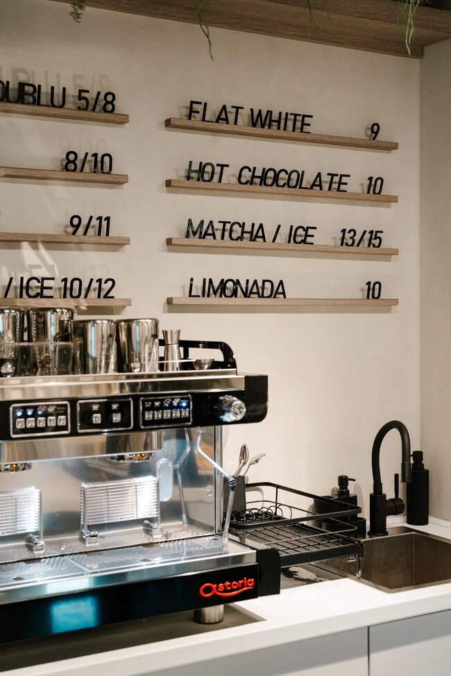 nimi-caffe-vlad-eva-interiors-309